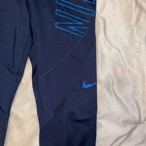 Nike cropped leggings